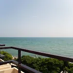 Apartament Fronte Mare Con Parcheggio! *